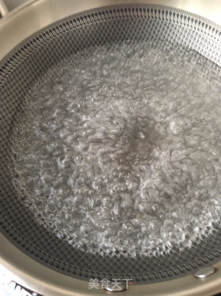 烧肉炒包菜的做法步骤：2