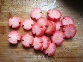 羊肚菌玉米腿骨汤的做法步骤：4