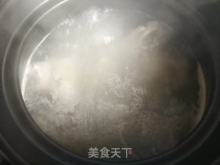羊肚菌玉米腿骨汤的做法步骤：10