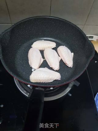 啤酒鸡翅的做法步骤：2