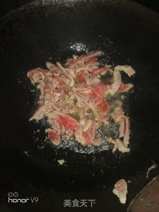 豆芽鸡蛋炒河粉的做法步骤：4