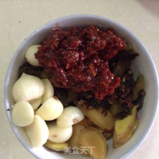 家常味烧鱼的做法步骤：2