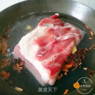 家乡扣肉的做法步骤：2