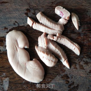 腰花炒豆芽的做法步骤：2