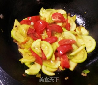 茄瓜番茄鸡蛋面的做法步骤：10
