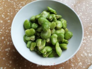 【下酒菜】葱油蚕豆的做法步骤：1
