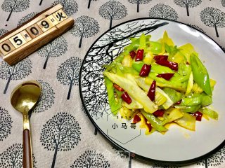 青椒炒笋片#下饭菜的做法步骤：9