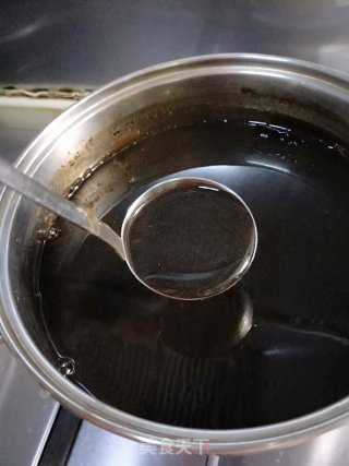 黑凉粉糖水的做法步骤：7