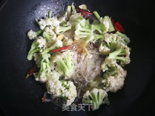 有机花菜炒粉条的做法步骤：6