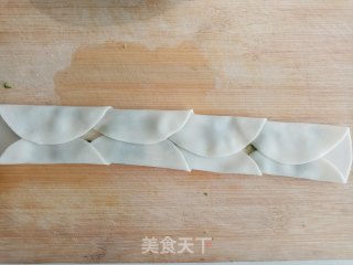 饺子皮葱油饼的做法步骤：3