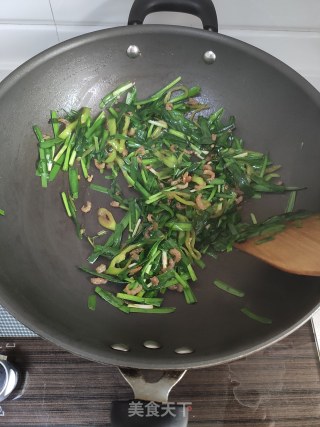 韭菜炒海米的做法步骤：8