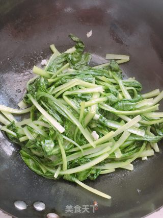 爆炒小白菜的做法步骤：4
