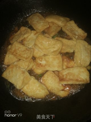 蒜苔肉片焖煎豆腐的做法步骤：8