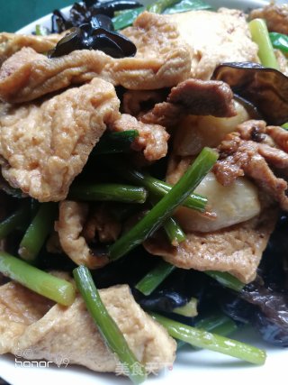 蒜苔肉片焖煎豆腐的做法步骤：10