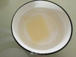 蓝莓慕斯的做法步骤：3
