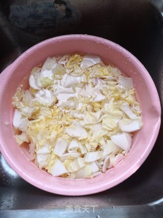 娃娃菜粉丝汤的做法步骤：1