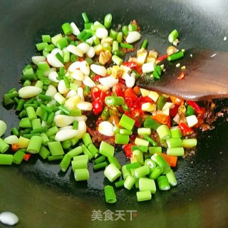 香爆鸡丁的做法步骤：15
