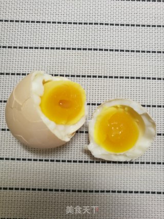 水煮鸡蛋的做法步骤：4