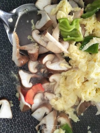 香菇鸡蛋的做法步骤：5