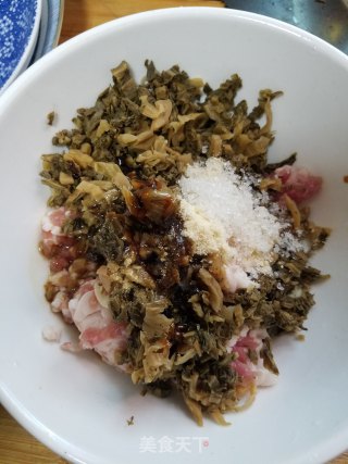 梅菜蒸肉饼的做法步骤：4