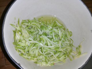 西葫芦鸡蛋饺子的做法步骤：8
