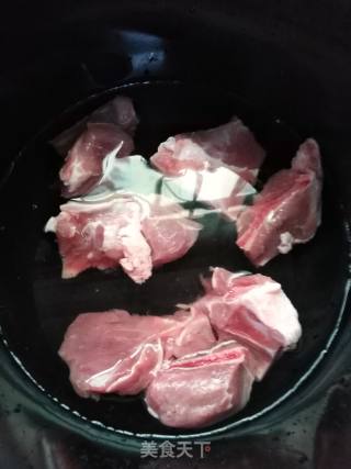 黄豆冬瓜扇骨汤的做法步骤：2