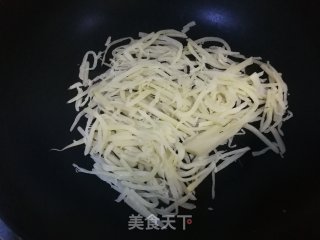 酸笋肉丝的做法步骤：3
