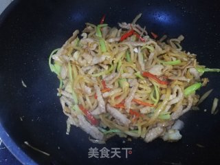 酸笋肉丝的做法步骤：10