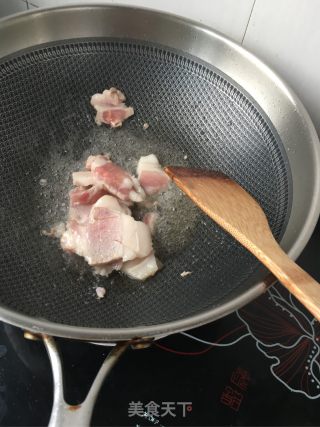 花肉手撕包菜的做法步骤：7