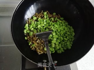 蚕豆炒豇豆的做法步骤：6