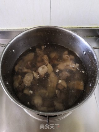 胡椒牛杂汤的做法步骤：2