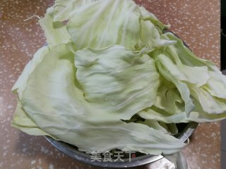 手撕包菜的做法步骤：1