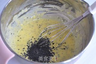 黑芝麻三明治蛋糕的做法步骤：5