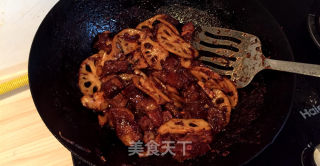 牛肉也能做成香辣的干锅牛肉的做法步骤：12