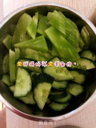 ????祥瑞妈咪????美食控????：之????鸡蛋????炒双素的做法步骤：1