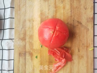番茄油焖大虾的做法步骤：2