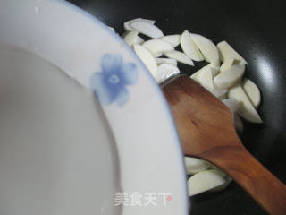 青瓜炒茭白的做法步骤：5