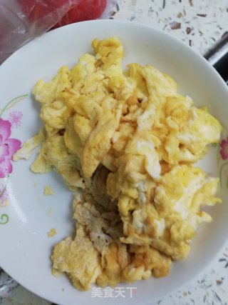 番茄鸡蛋面的做法步骤：1