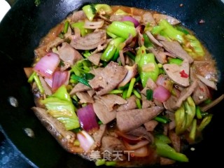鱼香猪肝的做法步骤：16