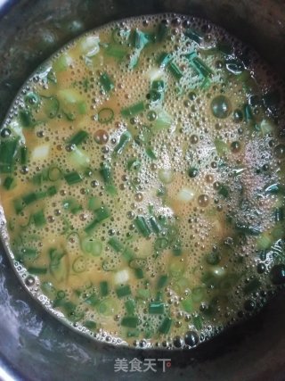 香葱煎蛋的做法步骤：3