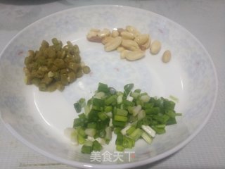 酸辣粉的做法步骤：2