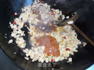 酱炒肉丁杏鲍菇的做法步骤：8