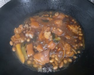 酱汁猪蹄的做法步骤：7