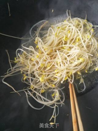 粉丝炒鸡蛋的做法步骤：3