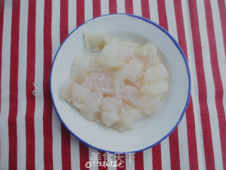 自制鱼豆腐的做法步骤：1