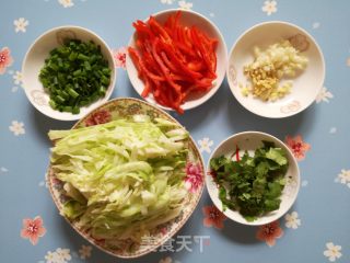 素炒粉丝卷心菜的做法步骤：3
