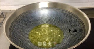 青椒木耳炒蛋#家常菜的做法步骤：2