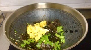 青椒木耳炒蛋#家常菜的做法步骤：8