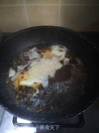 西红柿鸡蛋面的做法步骤：4