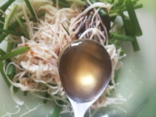 韩式辣酱拌金针菇的做法步骤：4